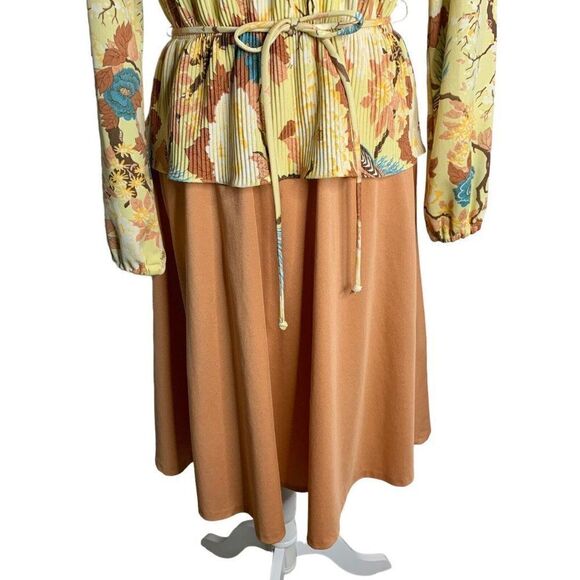 Vintage 80s Accordian Pleated Peplum Dress M Yellow Birds V Neck Tie - Picture 4 of 8